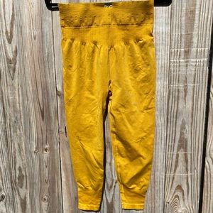 Large burnt yellow Target’s Joy Lab leggings